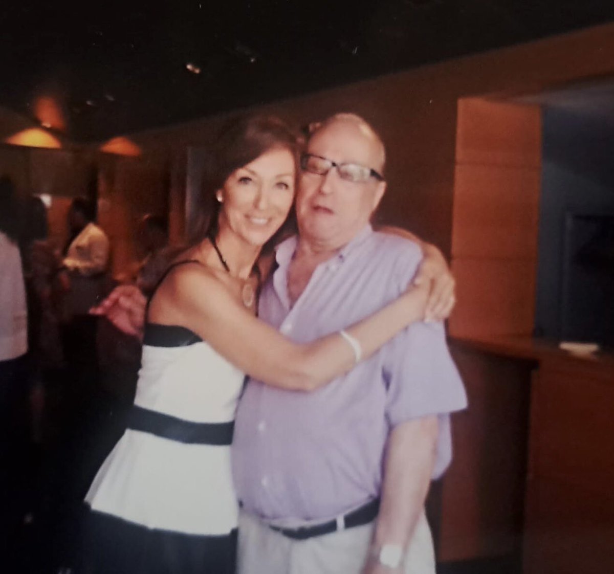 Hoy nos ha dejado uno de los mejores críticos de cine, fue un “Lujo” igual que su apodo trabajar con él, del que aprendimos , con el que reímos y gracias al que <a href="/Depelicula_rne/">De Película (RNE)</a>  es hoy lo que es.
José Ramón Rey  no te vamos a olvidar porque estás en nuestro corazón ♥️