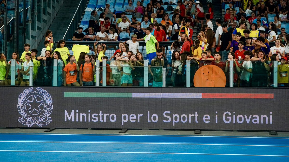 Golden Gala Pietro Mennea (@goldengaladl) on Twitter photo Emozioni, grandi prestazioni e grande atletica allo Stadio Olimpico per il Golden Gala!
L’evento è realizzato anche grazie al Ministro per lo Sport e i Giovani <a href="/andreaabodi/">Andrea Abodi</a> , attraverso il contributo del Dipartimento per lo Sport 🇮🇹
#GoldenGala | <a href="/SportGoverno/">SportGoverno</a> Emozioni, grandi prestazioni e grande atletica allo Stadio Olimpico per il Golden Gala!
L’evento è realizzato anche grazie al Ministro per lo Sport e i Giovani <a href="/andreaabodi/">Andrea Abodi</a> , attraverso il contributo del Dipartimento per lo Sport 🇮🇹
#GoldenGala | <a href="/SportGoverno/">SportGoverno</a>