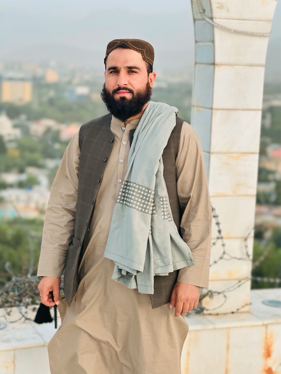 Baryal Kunduzai/بریال ڪندزی (@kunduzaibaryal1) on Twitter photo خوږو ملګرو او ګرانو هیوادوالو ! د زړه له تله مي د نیکمرغه لوی اختر مبارکي ومنئ، رب مو قربانی، طاعات او صدقات پخپل دربار کي قبول وګرځوه.
<a href="/kunduzaiBaryal1/">Baryal Kunduzai/بریال ڪندزی</a> خوږو ملګرو او ګرانو هیوادوالو ! د زړه له تله مي د نیکمرغه لوی اختر مبارکي ومنئ، رب مو قربانی، طاعات او صدقات پخپل دربار کي قبول وګرځوه.
<a href="/kunduzaiBaryal1/">Baryal Kunduzai/بریال ڪندزی</a>