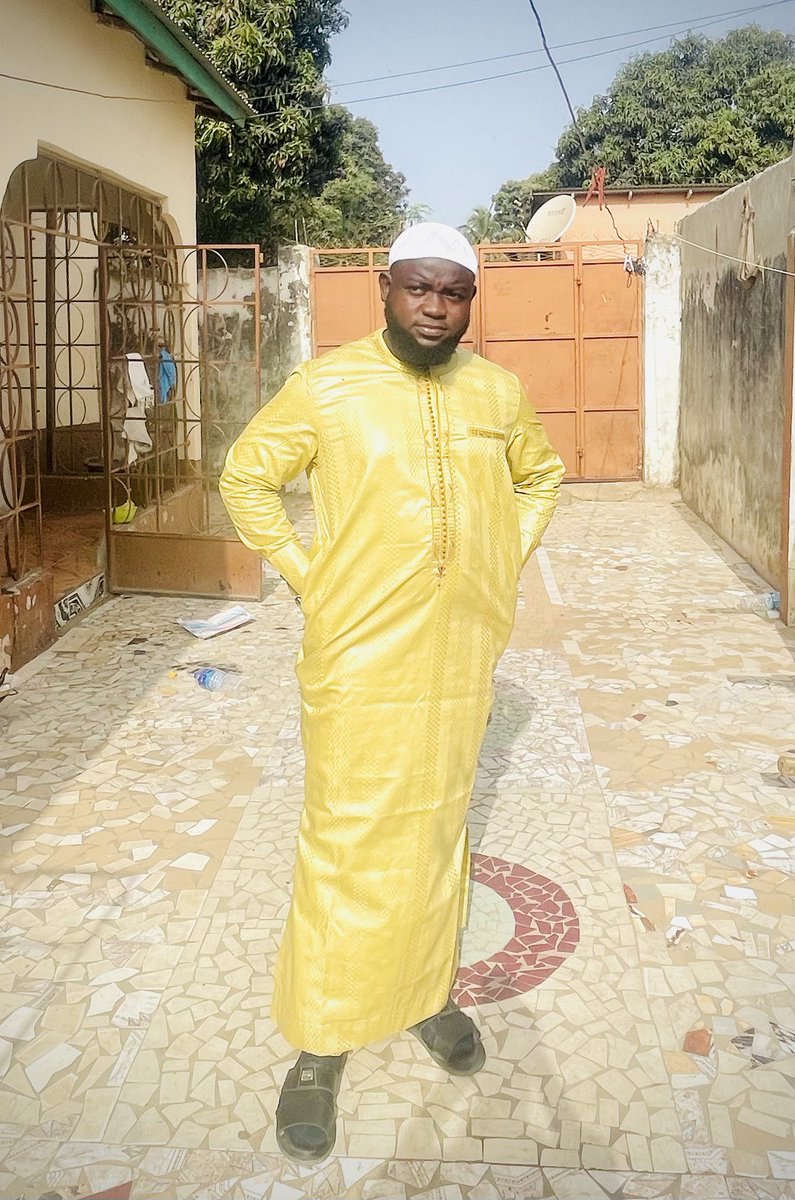 AnsumanaCamara7's tweet photo. Eid Mubarak everyone 🎉❤️ #SunjTobaski220 #Sunutabaski #EidAlAdha https://t.co/GhBXuIlrAe