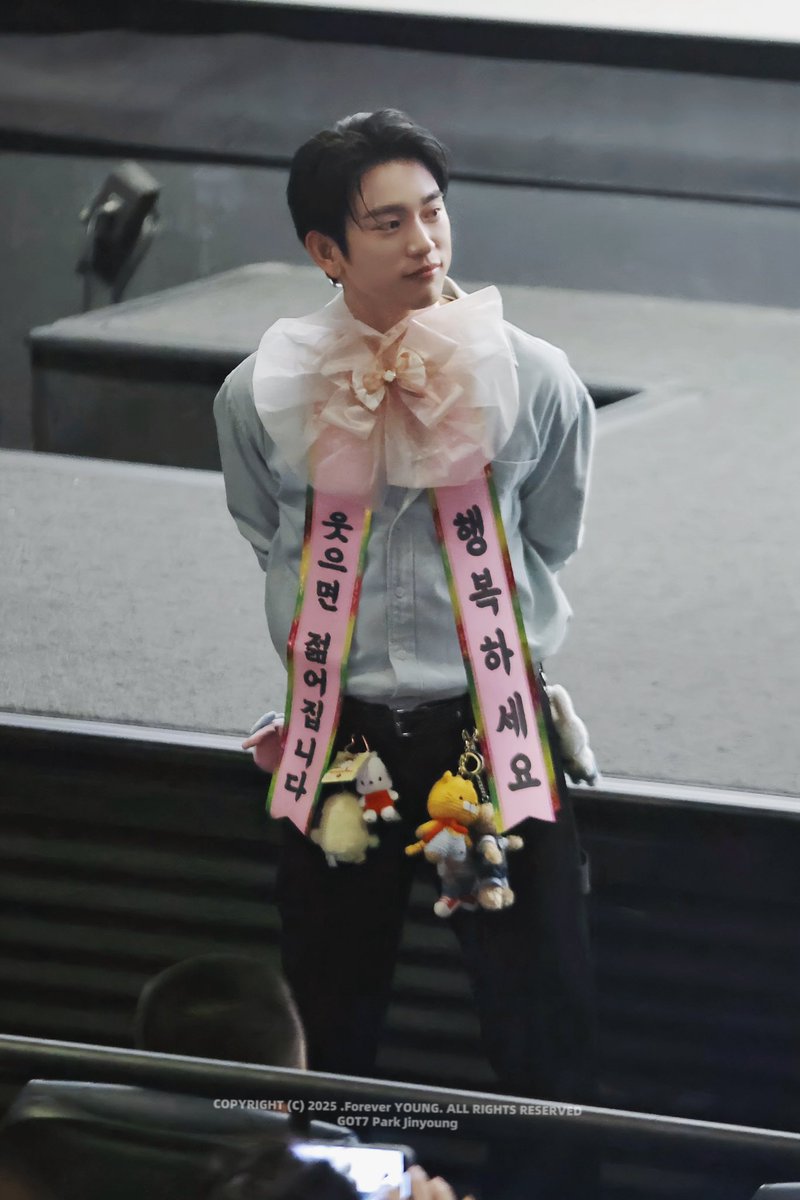 HQ 250607 무대인사 

백만 축하해 ! !  <a href="/JINYOUNG/">박진영</a> 

#박진영 #진영 #jinyoung 
#GOT7     #갓세븐