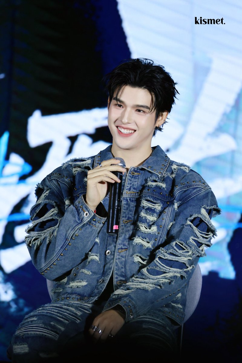 กี่ขวบน้า ~ 👀

SKY IN QINGDAO

#Sky1stFMinQingdao
#skywongravee <a href="/skywongraveee/">Wongravee Nateetorn</a>