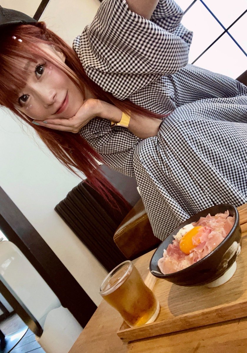 夢眠書店の生ハム卵かけご飯うますぎるっ🍚💛✨