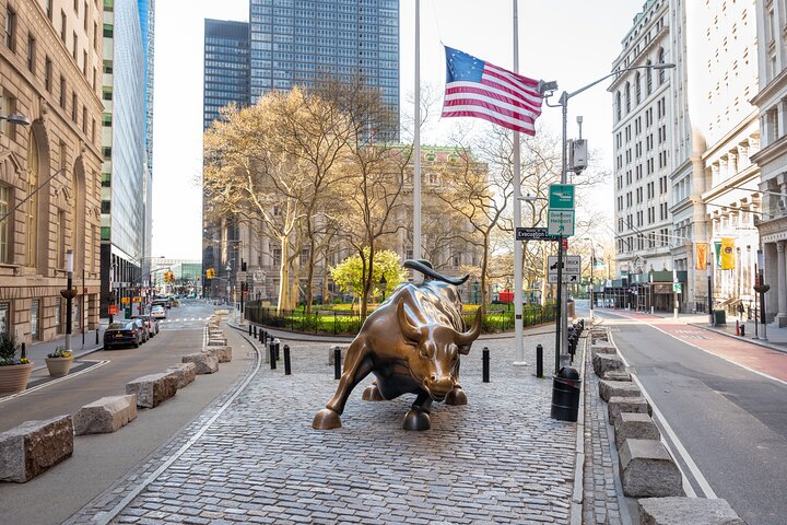 🚨 BREAKING : "Wall Street si riprende: il Dow elimina le perdite del 2025 e l'S&P 500 supera quota 6.000"