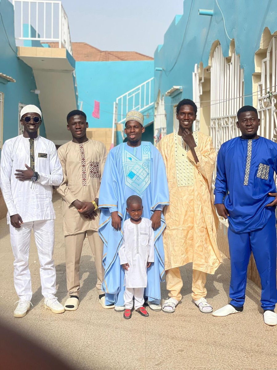 echune99's tweet photo. Eid Mubarak!! https://t.co/KTv2GHcW9m