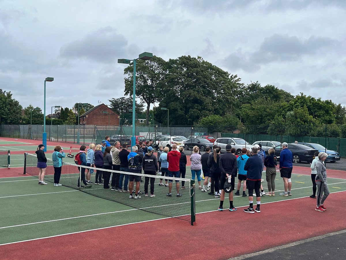 Great night of Pickleball! 🏓🏆
40+ attendees with many still playing at 9pm and bar full of members and new faces socialising. Thanks Melissa, Niko and Fletch for running a great event and thanks to Sioned, Non and Jane for the pizzas and bar.