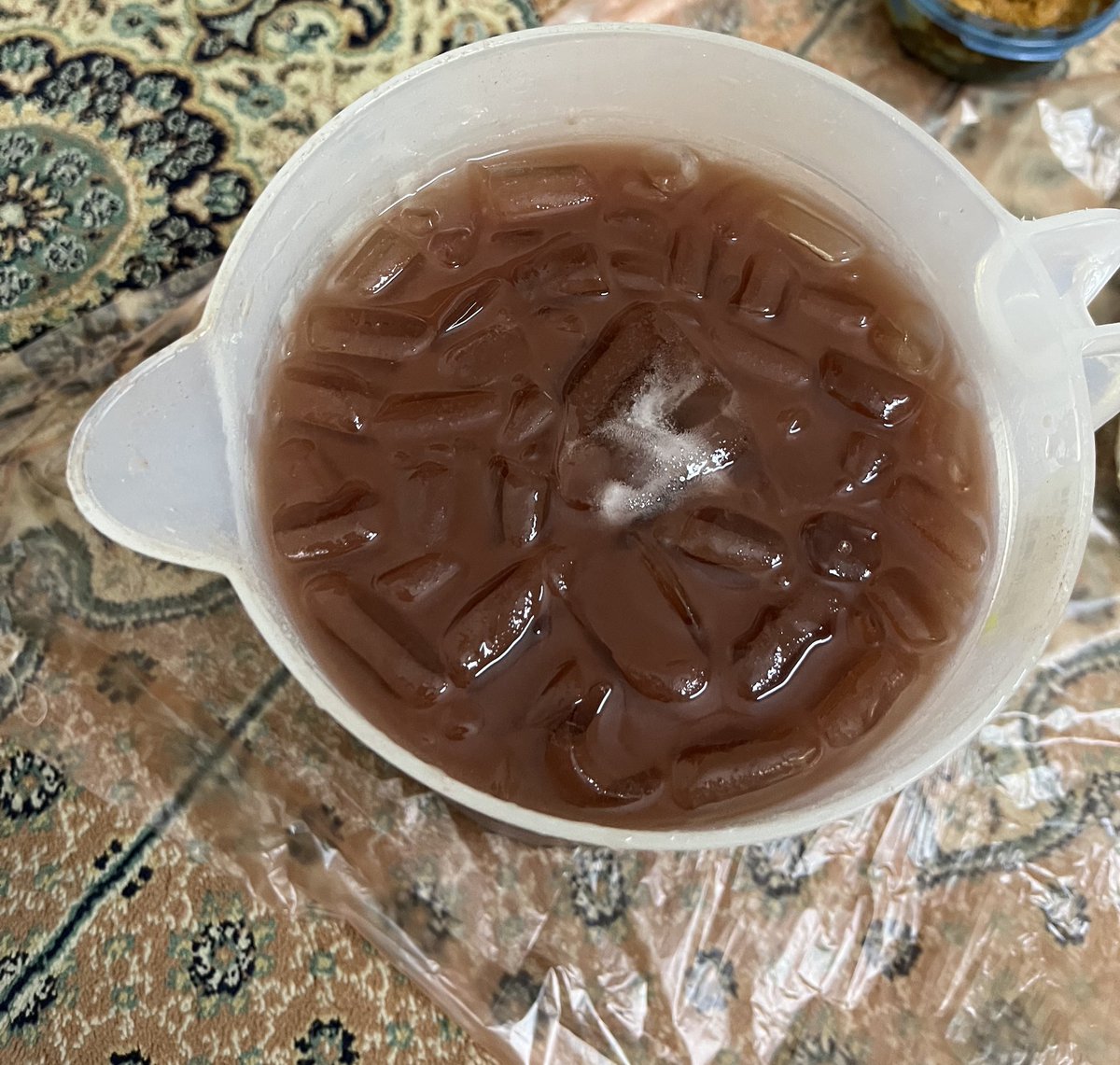 من الليلة لي خامسة العيد اي كلام بكتبو ولا بقولو انا ما مسؤول منه