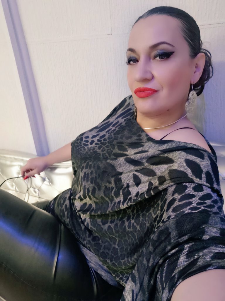 Slavechris41 (@slavechris41) on Twitter photo Mistress LUNAS birthday is tomorrow! Send tributes and pamper your Mistress!
clips4sale.com/de/studio/1230…
mistress-luna.com 
onlyfans.com/mistressluna 
<a href="/MistressLuna_/">♀️Mistress Luna ♀️🔞</a> Mistress LUNAS birthday is tomorrow! Send tributes and pamper your Mistress!
clips4sale.com/de/studio/1230…
mistress-luna.com 
onlyfans.com/mistressluna 
<a href="/MistressLuna_/">♀️Mistress Luna ♀️🔞</a>