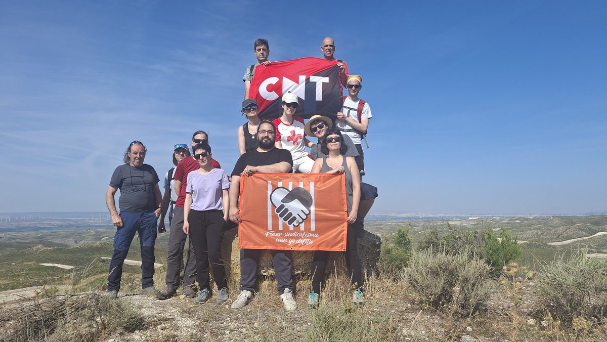 CNT Zaragoza (@cnt_zaragoza) on Twitter photo 🔴⚫ Desde las trincheras de Aragón, SOLIDARIDAD con las <a href="/6delaSuiza/">6 de la Suiza</a> . No olvidamos a nuestras compañeras, ni nuestra lucha.
Porque hacer sindicalismo no es delito.
#6delaSuiza #absolucion #alfajarín #contrapodersindical #cntzaragoza #cnt 🔴⚫ Desde las trincheras de Aragón, SOLIDARIDAD con las <a href="/6delaSuiza/">6 de la Suiza</a> . No olvidamos a nuestras compañeras, ni nuestra lucha.
Porque hacer sindicalismo no es delito.
#6delaSuiza #absolucion #alfajarín #contrapodersindical #cntzaragoza #cnt