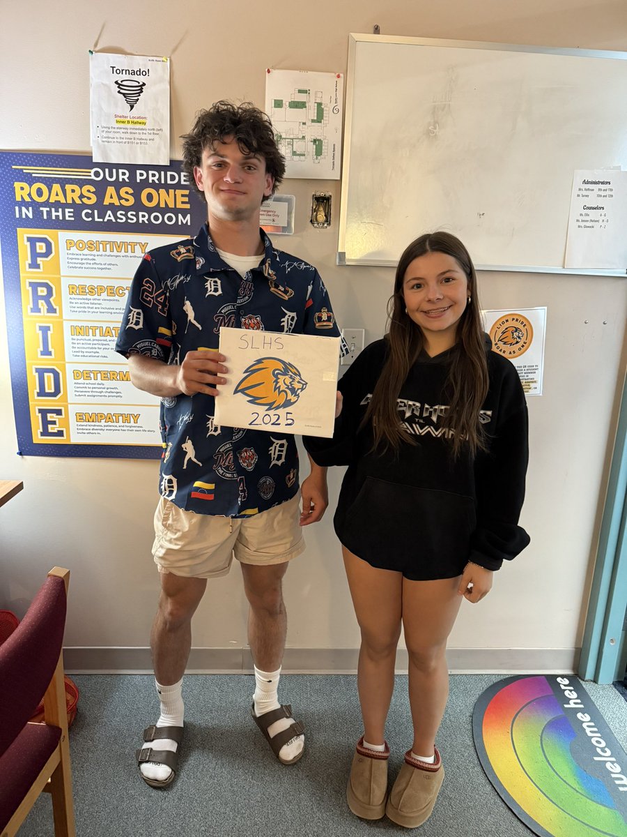 MsAlberty's tweet image. Together is Better! Congrats to my former Pearson Pioneers who graduate today !!! 🎓@SLCSD