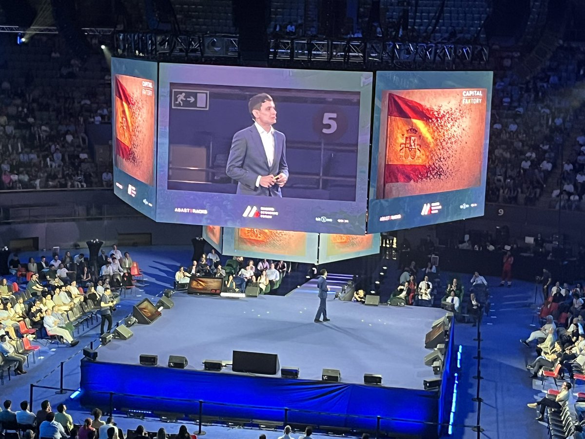 “Vamos a ser los últimos españoles de la Historia” <a href="/OscarEconomik/">Óscar García</a>