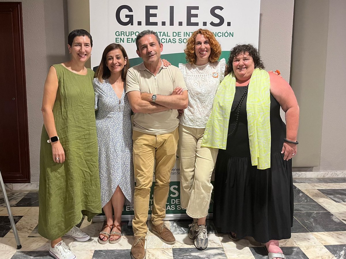 Continuamos en las II Jornadas Intercolegiales de #TrabajoSocial en #Emergencias muy bien acompañadas 🤩