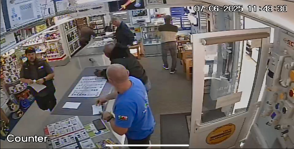 The very unseasonal weather doesn’t seem to be stopping our customers from making the most of our Saturday morning spell at Gough Electrical.