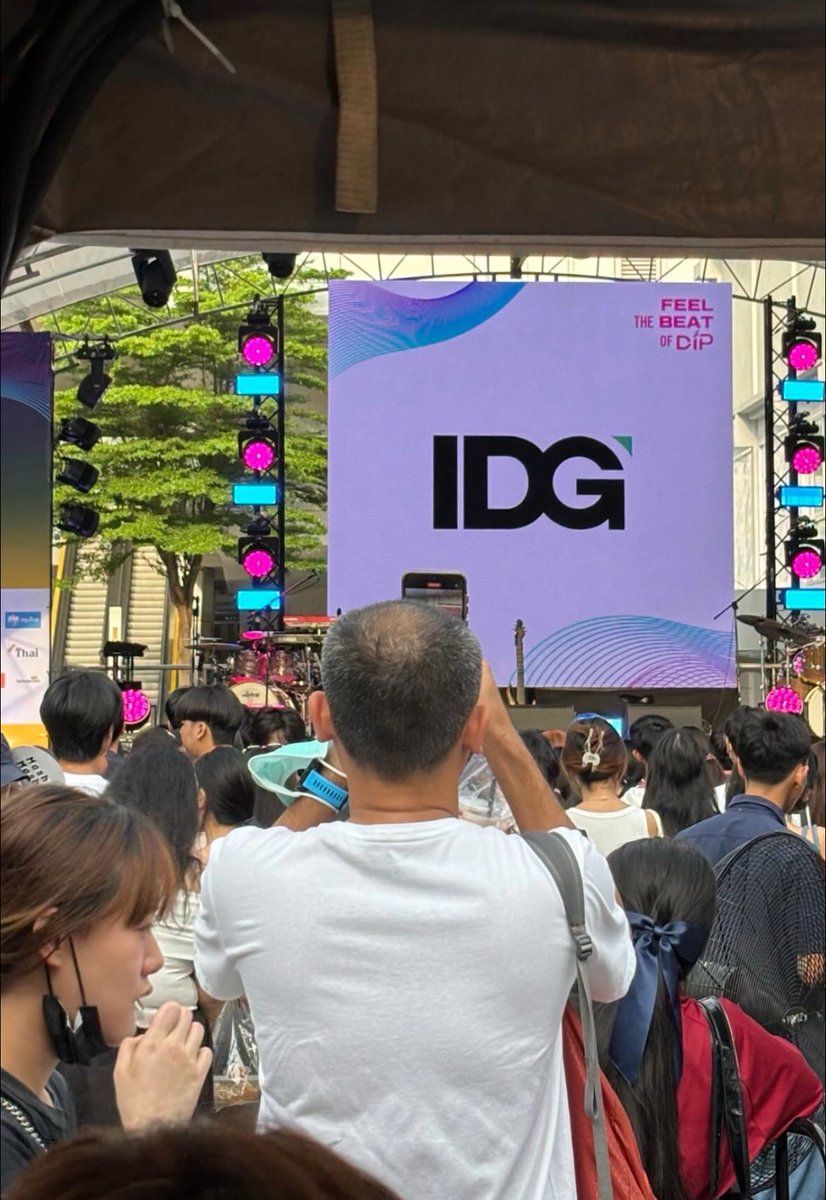 YILOVEY's tweet image. ใครอยู่แถวสยามฝากแวะด้วยจ้าาา งานของกรมทรัพสินทางปัญญา Siam square block K มี No One Else กับ The Parkinson ด้วยนะ ฝากเดินผ่านๆไปบูท 5 IDG ด้วยน้า 🙏🏻🥹 #siamsquare