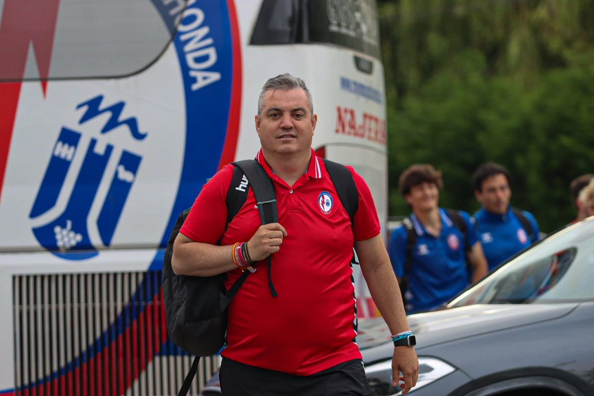 CF Rayo Majadahonda 🤍⚡️💙 (@rmajadahonda) on Twitter photo ¡Feliz cumpleaños, <a href="/cgil1978/">Cesar Gil Garcia</a> ! 🎉
Nuestro director deportivo está de celebración 🥳
¡Muchas felicidades, César! 🎂 ¡Feliz cumpleaños, <a href="/cgil1978/">Cesar Gil Garcia</a> ! 🎉
Nuestro director deportivo está de celebración 🥳
¡Muchas felicidades, César! 🎂