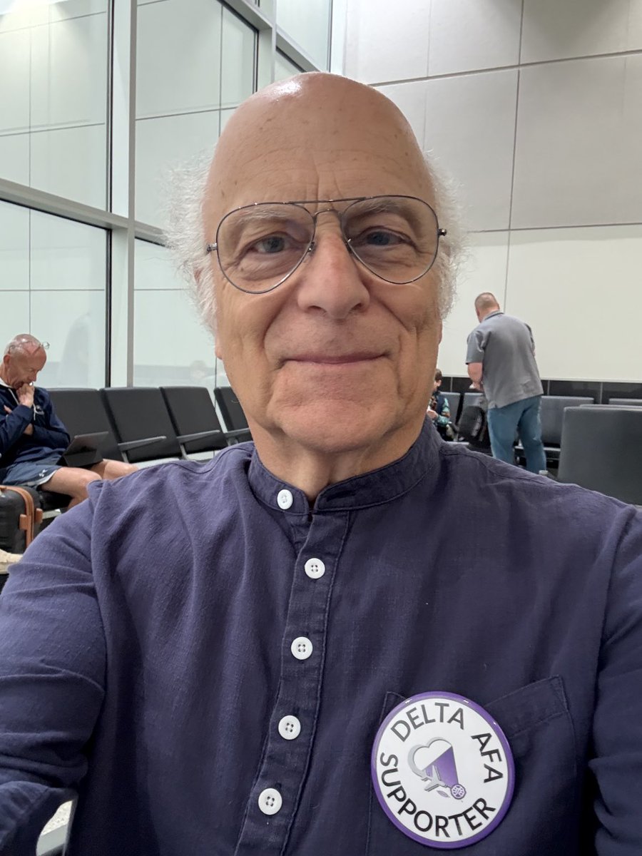Flying #GRB>#DTW>#DCA today on <a href="/Delta/">Delta</a>. 
As ever in #SOLIDARITY w/<a href="/DeltaAFA/">DeltaAFA</a> <a href="/afa_cwa/">AFA-CWA</a> <a href="/FlyingWithSara/">Sara Nelson</a> <a href="/flywithheather/">Heather Morse</a> <a href="/tifflynn20/">Tiffany Henninger</a> <a href="/daborer/">David Borer</a> <a href="/kmarieflies/">Kara Wargo</a> <a href="/atgarland/">tg</a> <a href="/TakeoffWithWill/">Will Vaughan</a> <a href="/dqwisely/">Domini Wisely 🌹</a> <a href="/3vanSutton/">Evan Sutton</a> <a href="/acebergtoo/">(((Candace Goldberg)))</a> @Tomaunionski <a href="/KatosQuest/">Keturah Johnson</a> <a href="/JonnieBeGood2Me/">I’M NO ANGEL EITHER 👑🐝</a>