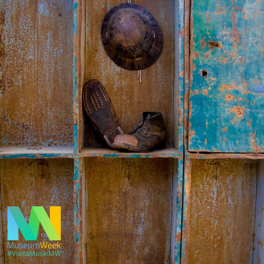 #MuseumWeek #VisitaMuseiMW
Parola d’ordine: osservare!
La prossima volta che visitate un museo, osservate ciò che vi circonda. Scattate una foto con il vostro smartphone, poi mettetelo via e… godetevi il viaggio!
Edifici, decorazioni, reperti… tutto ha una storia da raccontare!