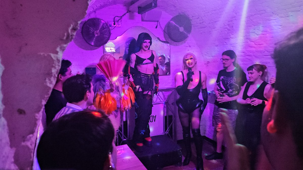 Anoche la <a href="/_dragasana_/">𝕯𝕽𝕬𝕲𝕬𝕾𝕬Ñ𝕬</a> lo fue TODOOOOO!!!