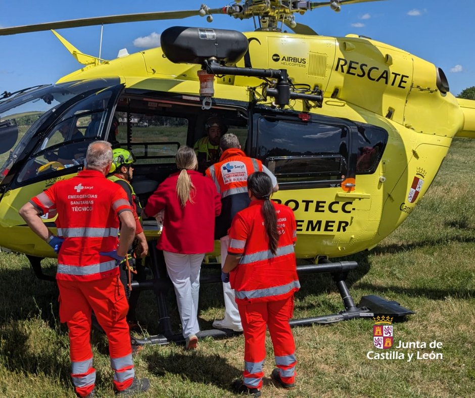112 Castilla y León (@112cyl) on Twitter photo 🚁 | Emergencias 112cyl | Herido un motorista al sufrir una caída en una pista forestal en Berlanga de Duero #Soria. El estado del herido y la accesibilidad de la zona han hecho necesaria la intervención del grupo de rescate de <a href="/jcyl/">Junta de Castilla y León</a>
112.jcyl.es/web/jcyl/112/e… 🚁 | Emergencias 112cyl | Herido un motorista al sufrir una caída en una pista forestal en Berlanga de Duero #Soria. El estado del herido y la accesibilidad de la zona han hecho necesaria la intervención del grupo de rescate de <a href="/jcyl/">Junta de Castilla y León</a>
112.jcyl.es/web/jcyl/112/e…
