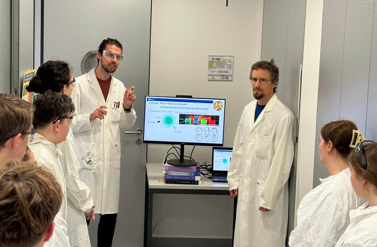 Simon Boehme (@s_c_boehme) on Twitter photo This week, 40 high-school students visited our labs at the <a href="/KovalenkoLab/">KovalenkoLab</a> during the #DayOfOpenLabs (TOL) of <a href="/ETH_DCHAB/">D-CHAB</a> at <a href="/ETH/">ETH Zürich</a> Zurich. Lots of #chemistry fun with bright #nano #torches in the form of #perovskite #nanocrystals. And for many a first glimpse into university life. This week, 40 high-school students visited our labs at the <a href="/KovalenkoLab/">KovalenkoLab</a> during the #DayOfOpenLabs (TOL) of <a href="/ETH_DCHAB/">D-CHAB</a> at <a href="/ETH/">ETH Zürich</a> Zurich. Lots of #chemistry fun with bright #nano #torches in the form of #perovskite #nanocrystals. And for many a first glimpse into university life.
