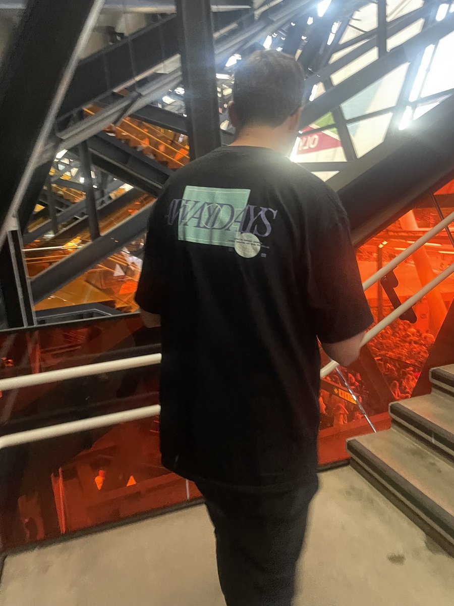 Ellis Hampton tweet media