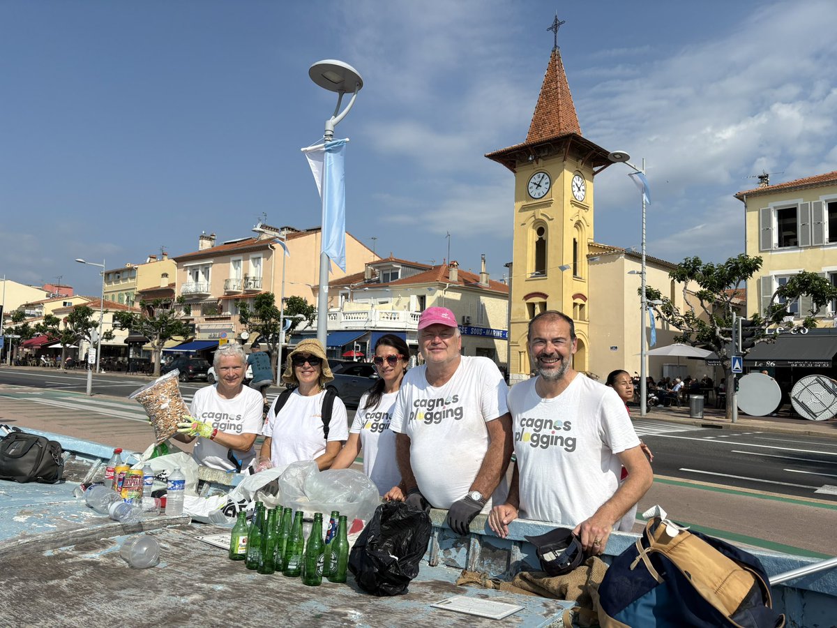 StepanYvan's tweet photo. 🌊 Ce matin, nous étions au Cros de Cagnes pour un Plogging spécial dédié à la troisième conférence de l'ONU sur les océans (UNOC) 2025 ! 🌍
La sensibilisation est indispensable ! 
Protégeons notre mer 🌊 
@EverydayEarth2 
#Plogging #UNOC2025 #UNOC #ProtectionDesOcéans https://t.co/bJeL3NQ4m6