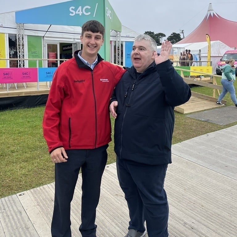 We recently supported Alun to attend the Eisteddfod in Swansea - and he wowed everyone by speaking Welsh, a language he's been mastering himself. 

At Cartrefi, we're all about empowering passions and celebrating heritage. Da iawn, Alun! 🏞️🎶