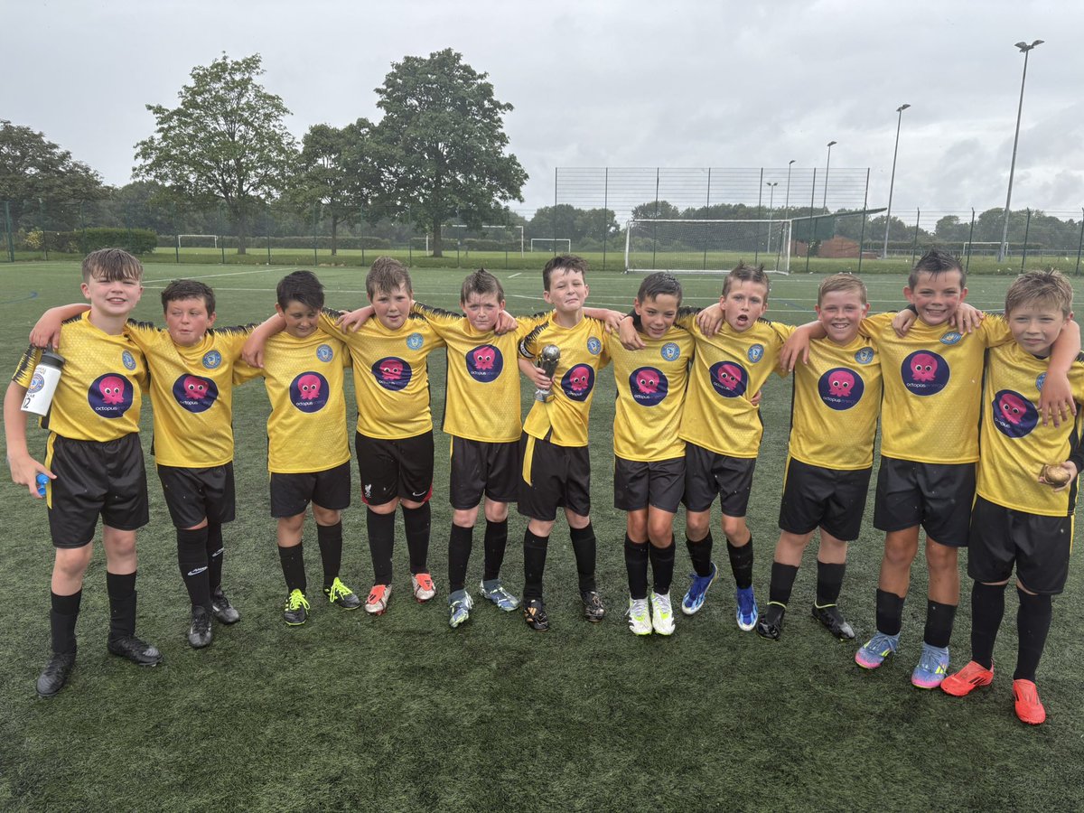 MaghullYellow's tweet image. First summer league game so the boys were a bit rusty but they had some flashes of good play,saw through a 1-0 win. 
⚽️ Jake W
Parents 🏆 Jake W for some great trickery and superb finish.
Coach’s 🏆Henry for a brilliant run and through ball to set up the goal.
#maghullyellow 💛💙