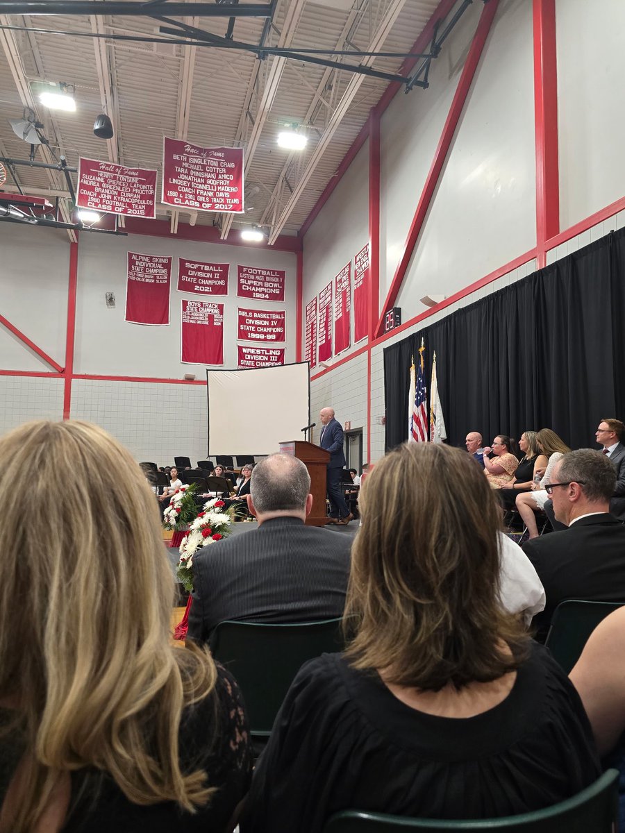 Colin F. Loiselle (@colin_loiselle) on Twitter photo Congratulations to the <a href="/TyngsboroughPS/">Tyngsborough Public Schools</a> High School Class of 2025! May you take Dr. Flanagan’s advice and build bridges not walls by listening & not just hearing. Congratulations to the <a href="/TyngsboroughPS/">Tyngsborough Public Schools</a> High School Class of 2025! May you take Dr. Flanagan’s advice and build bridges not walls by listening & not just hearing.