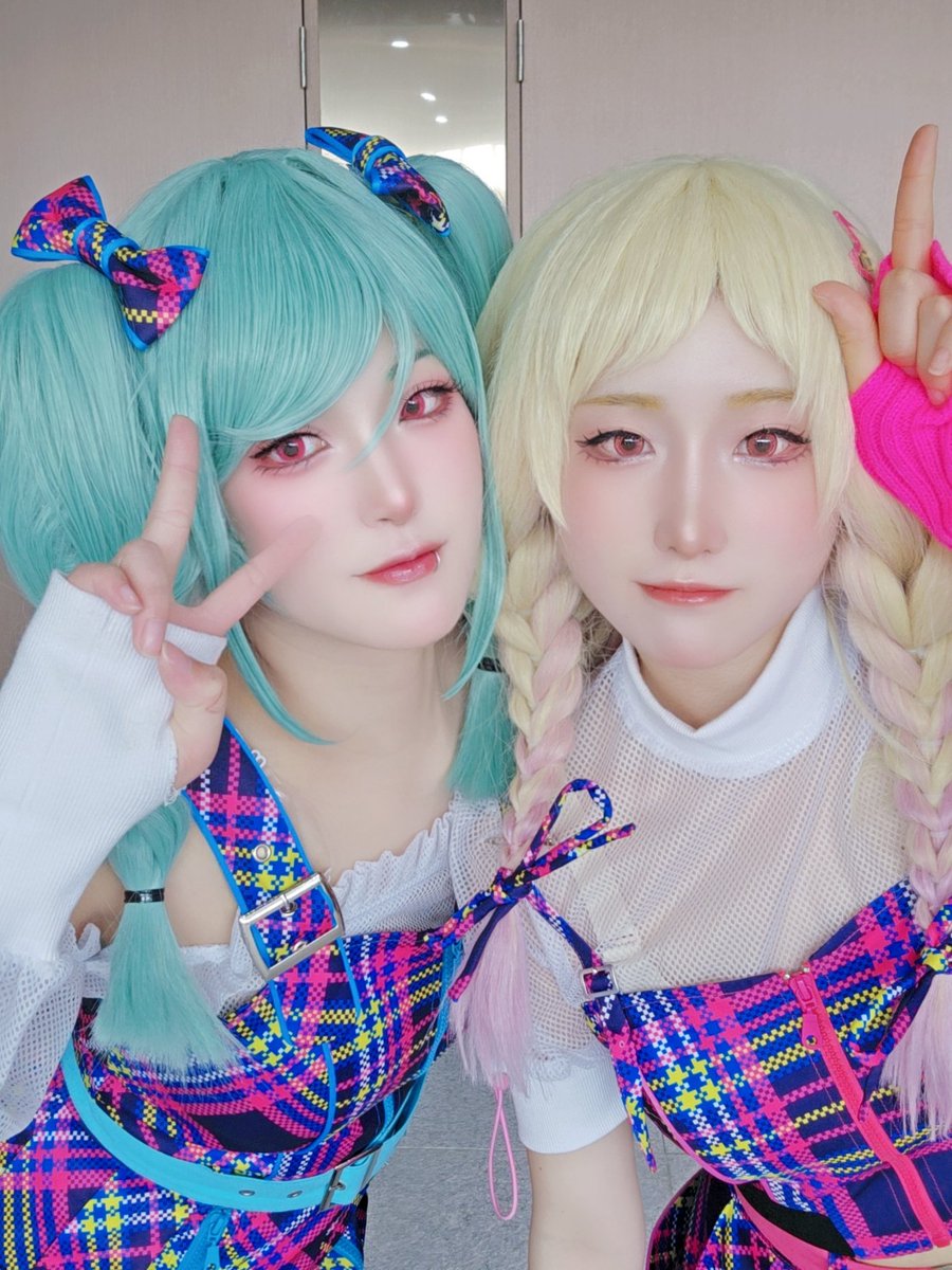 오니츠카 자매 🩵🩷