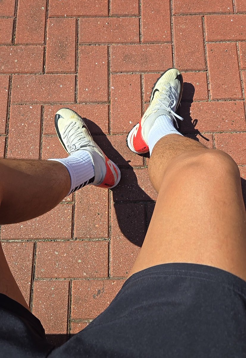 🐺💕🐕🐺 ⚽️/🏋/賣🧦/ 不約 tweet media