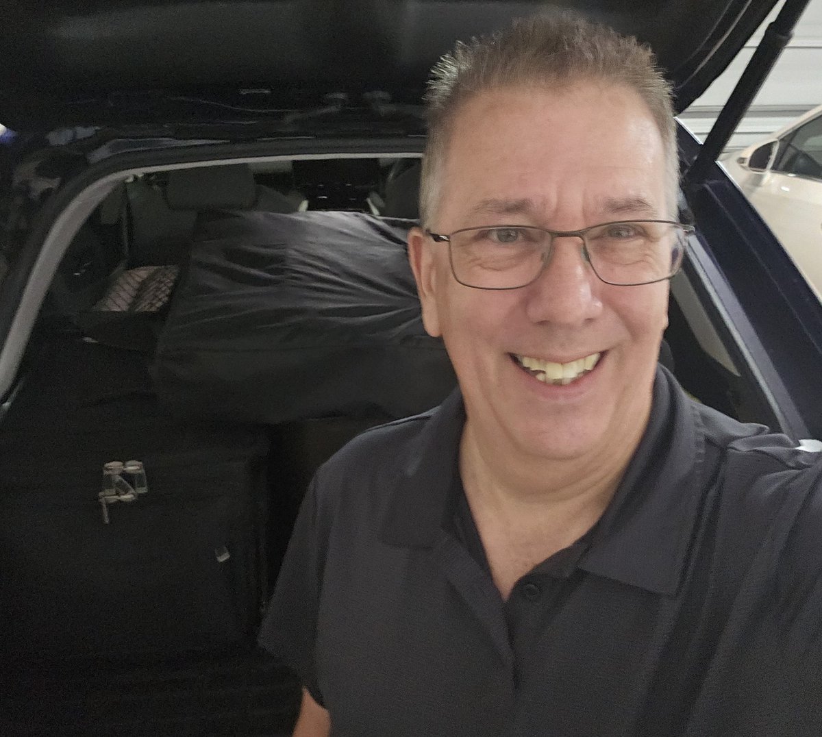 The car's loaded and I'm on my way to Selby Library in Sarasota. I'll be there today from 11 to 4 pm. See you soon! 

#booklovers #lovetoread #Stevealtier #bookbuzz #writerlife #Lizardvilleghoststories