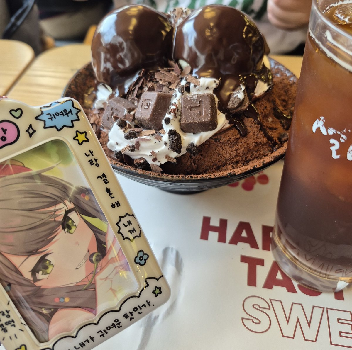 ISD_lagy's tweet image. 올여름 설빙 첫개시!! 근데 이제 우리 납복 포카를 곁들인..
