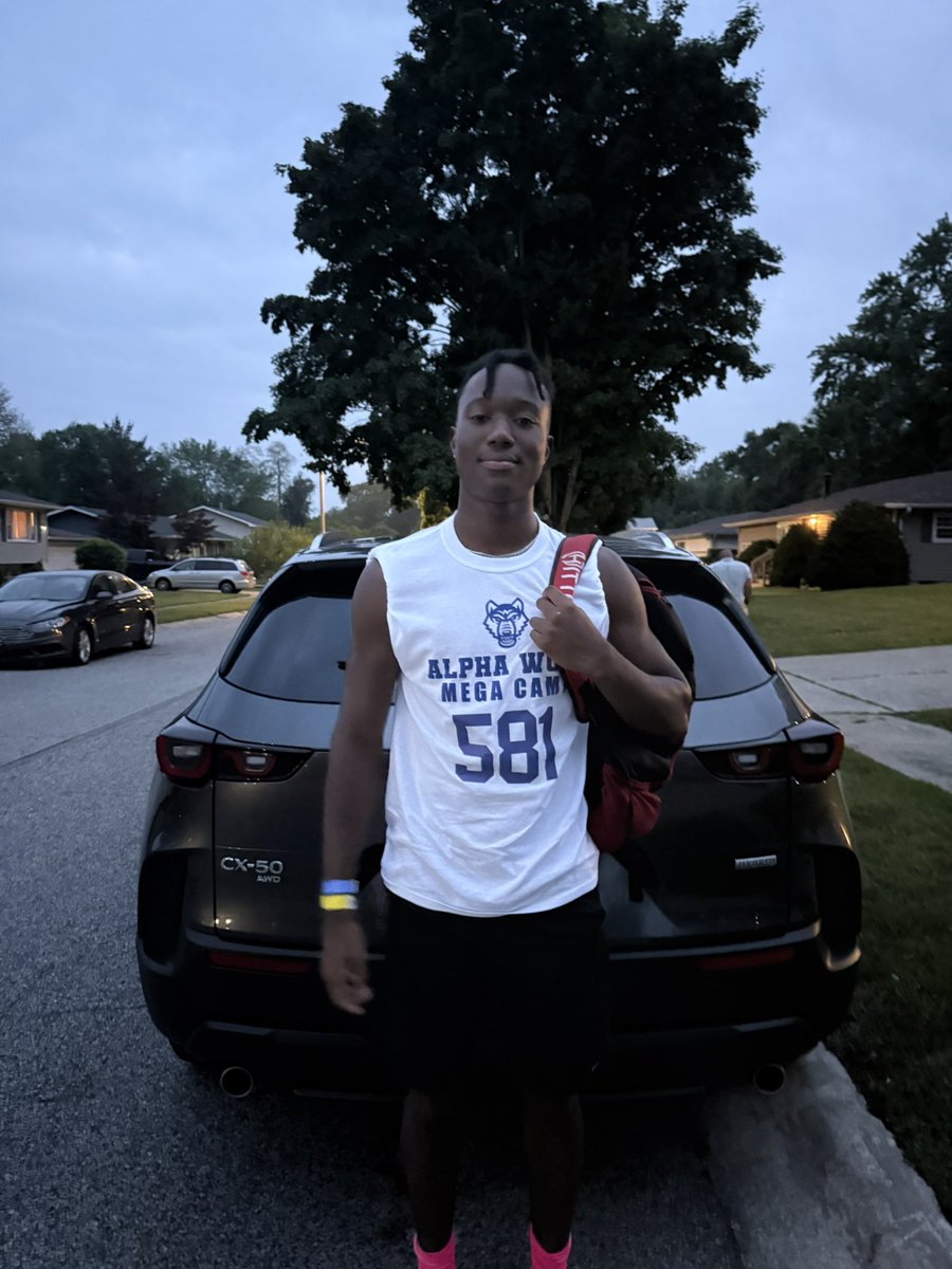 TristonThomas07's tweet image. I had a great day competing at the University of West Georgia Mega Camp on June 5th!
@DavidPerno @JKill02 @CCGladsFootball @ClarkeCentral1 @NEGARecruits @RecruitNE_GA @RecruitGeorgia @Coach_Shugg @KoachJack_79 @CoachZachBrooks @TyreeOneil_