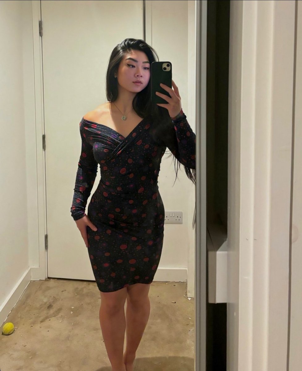 Men like you were always born to worship beautiful women like me. It’s inbred into your soul…. Serving women and making their life easier