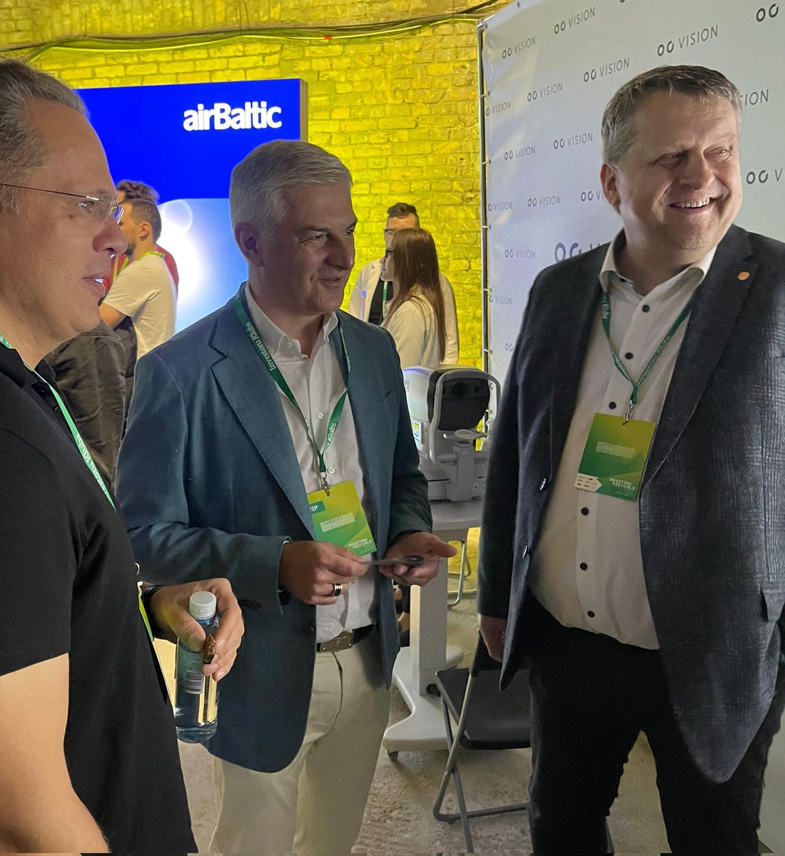 #InvestoruFestivāls2025  pilnās burās. Apmeklē #OCVISION stendu, lai apspriestu investīcijas redzes aprūpē bit.ly/3FhSa2B! #bonds