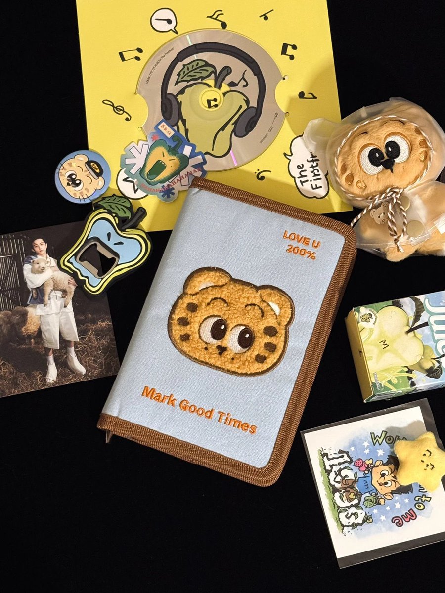 babyjnindaeyo_'s tweet image. passport holder ของมาร์คบาร์ เดียวมาเปิดพรีให้นะคะ 💙🙌🏻