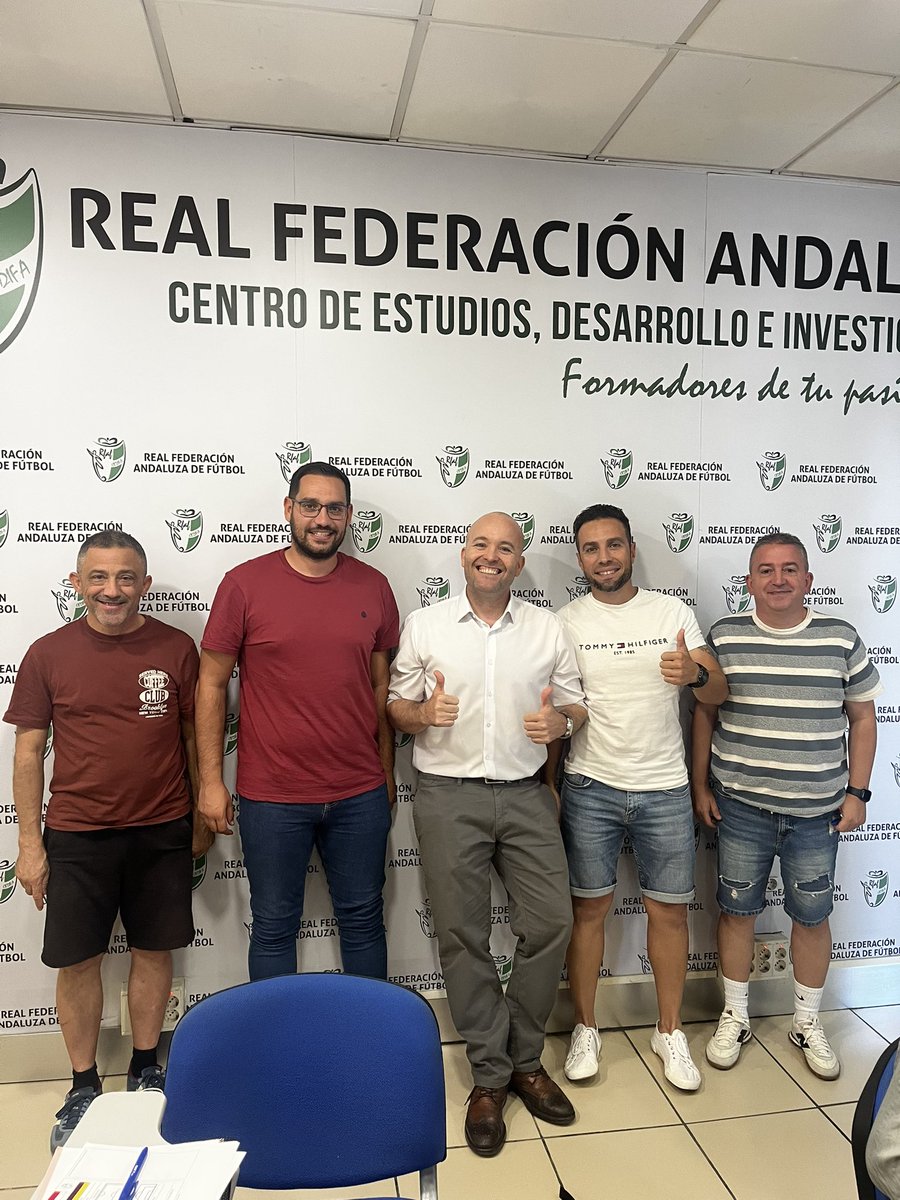 XiscO (@xiscoalbors) on Twitter photo Clausura curso donde trabajamos el análisis de vídeo cualitativo y cuantitativo.
Captación, formación y análisis 🔝
#direcciondeportiva y #Scouting 👁️
@BongoFutbol
<a href="/manuten19/">Manuel Rosado</a>
<a href="/XiscoAlbors/">XiscO</a>
<a href="/cedifa/">RFAF-CEDIFA</a>
<a href="/JesusBotelloAD/">Jesús Botello</a> Clausura curso donde trabajamos el análisis de vídeo cualitativo y cuantitativo.
Captación, formación y análisis 🔝
#direcciondeportiva y #Scouting 👁️
@BongoFutbol
<a href="/manuten19/">Manuel Rosado</a>
<a href="/XiscoAlbors/">XiscO</a>
<a href="/cedifa/">RFAF-CEDIFA</a>
<a href="/JesusBotelloAD/">Jesús Botello</a>