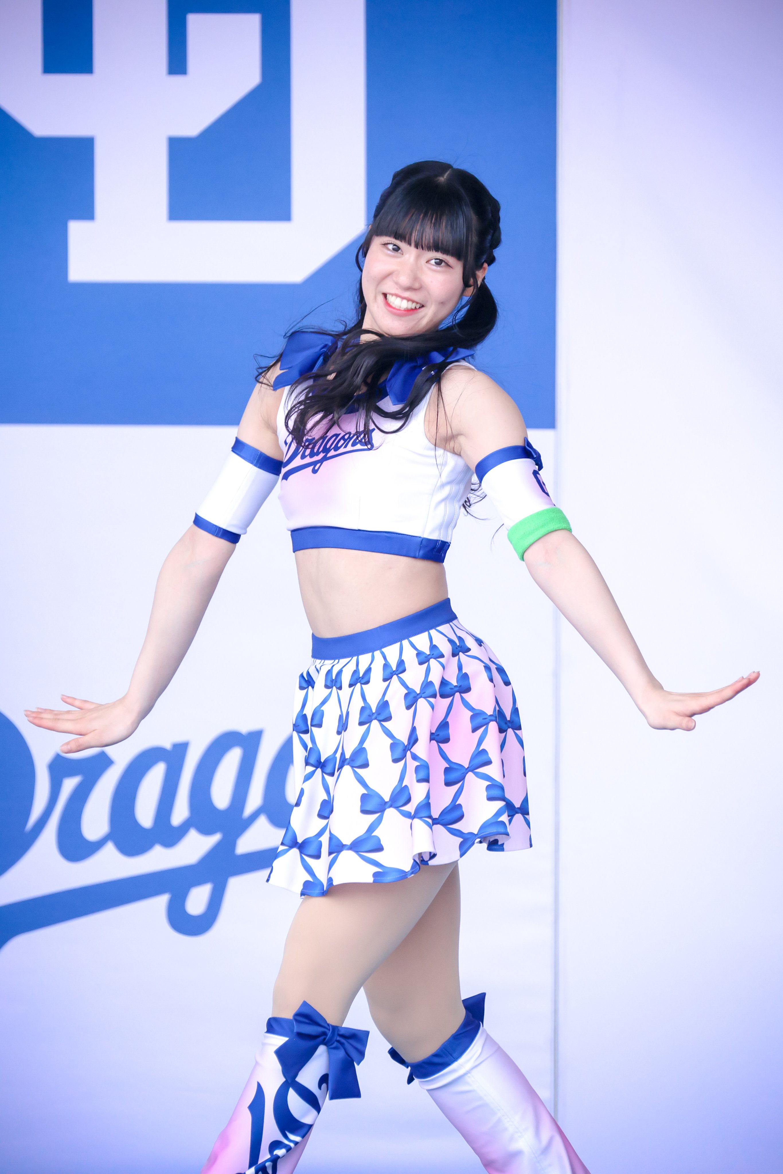 Azu - Search / X