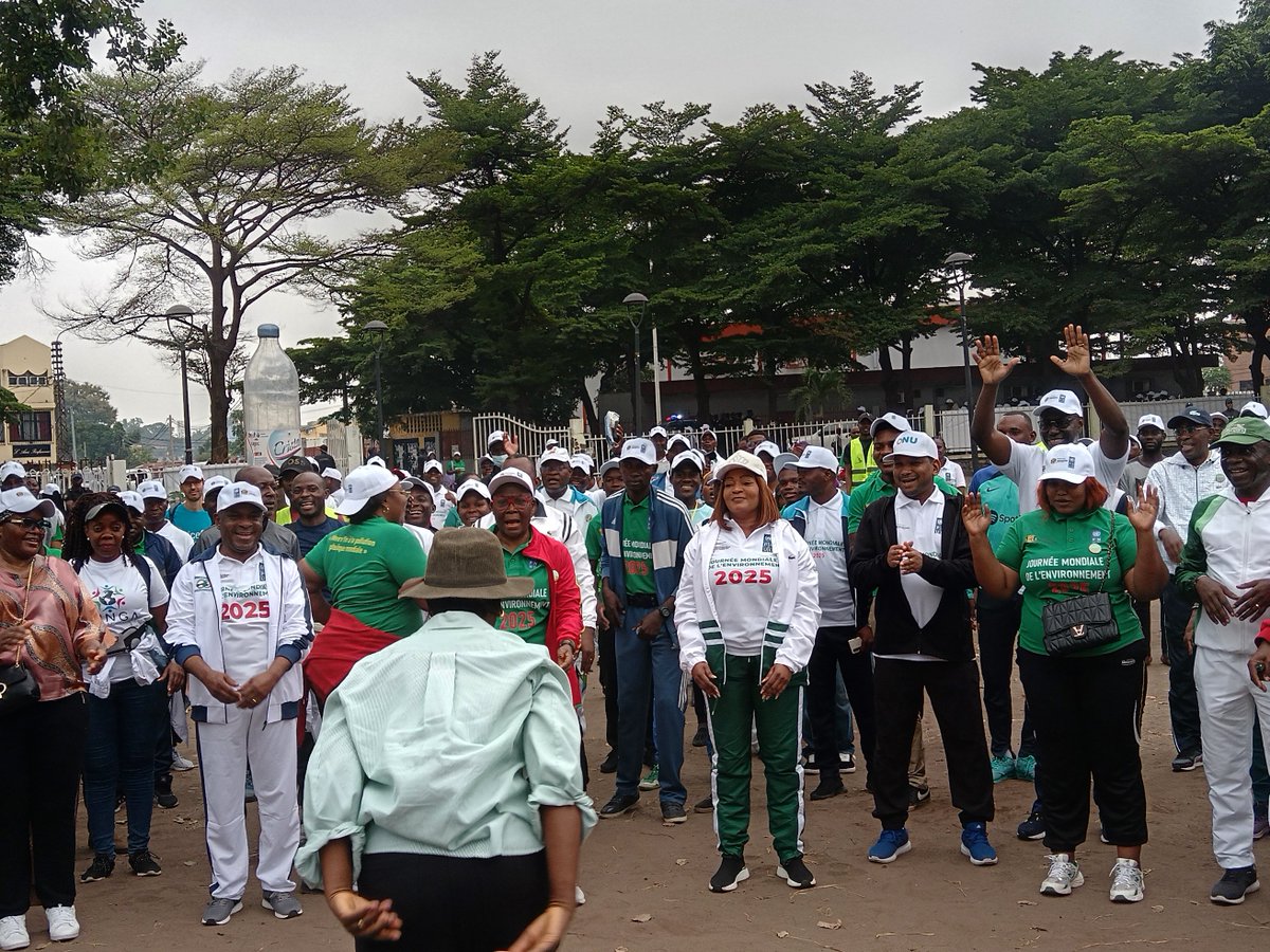 PamCongo's tweet image. Cette année encore, @UN_Congo était aux côtés du @EnvDDBC_GouvCg 🇨🇬 lors de la marche verte !
#JournéeMondialeDeLEnvironnement, #LutteContreLaPollutionPlastique