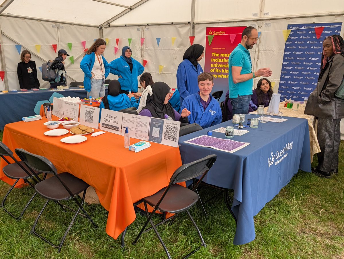 Ed_Macaulay's tweet image. So excited to be at the @lblcountryshow today! We're all set for A Bite of Space-Time! #LCS25 #LambethCountryShow #aBiteOfSpaceTime