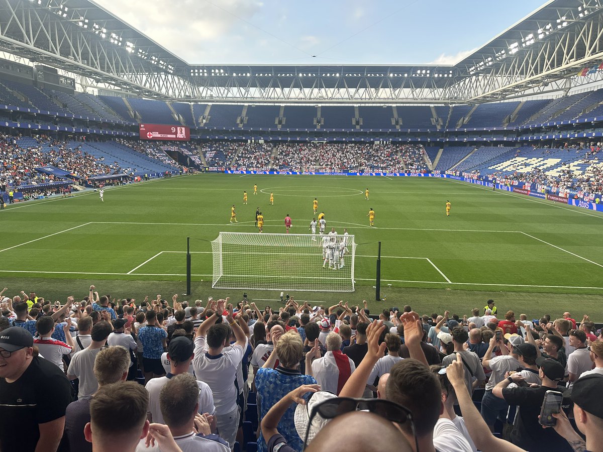 DLSpursFlag's tweet image. Not great in all honesty. Got the needed goal, but £50 for that is a joke🤣🤣