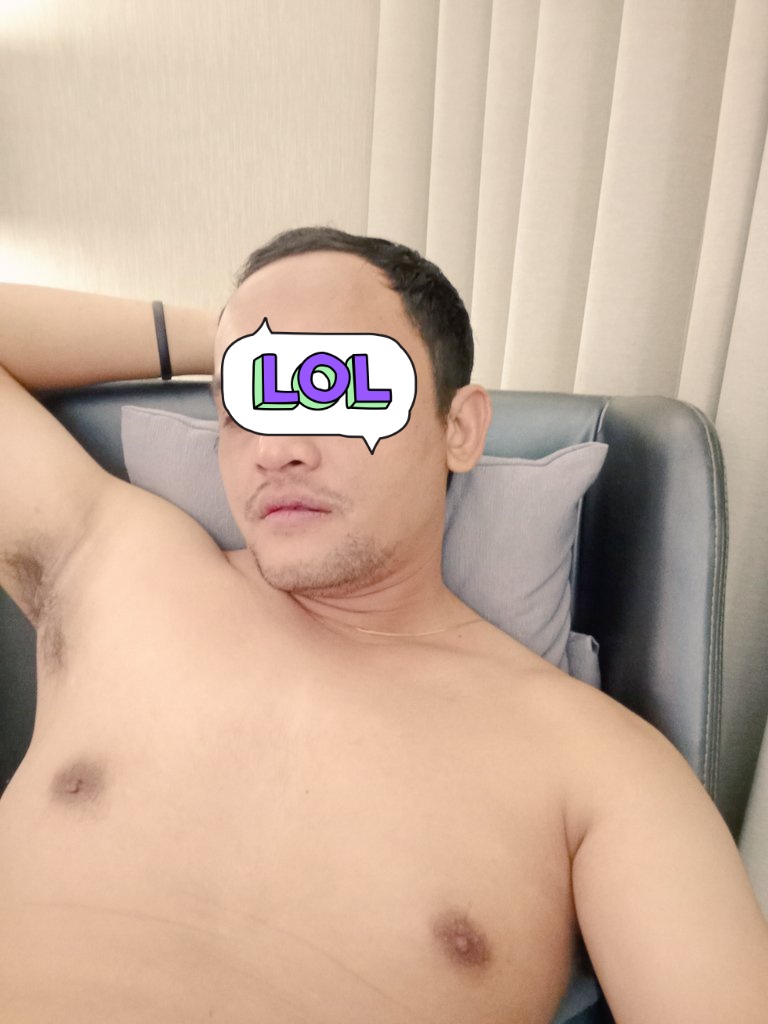 Ready Panggilan Khusus melayani Wanita 
#pijatsemarang  #pasutrithreesome #availsemarang #massagesemarang