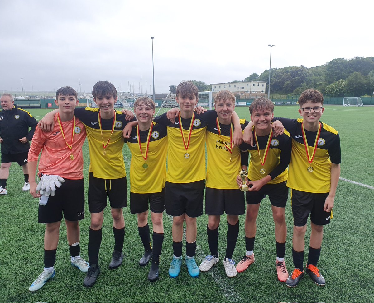 Massive congratulations to the U14 Rockets, who won the Newhaven tournament this weekend 🏆 They played some excellent passing football in each of their matches and thoroughly deserved their success. Well done Rockets 🚀