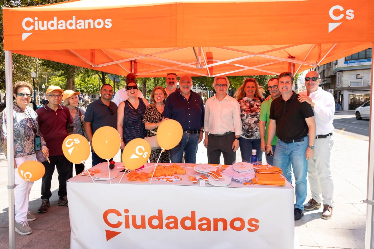El secretario general de @Ciudadanos Carlos Pérez-Nievas reivindica en Alicante el trabajo "firme y responsable" llevado a cabo por la formación naranja en el proceso judicial que investiga la DANA
noticiascv.com/ciudadanos-rei…