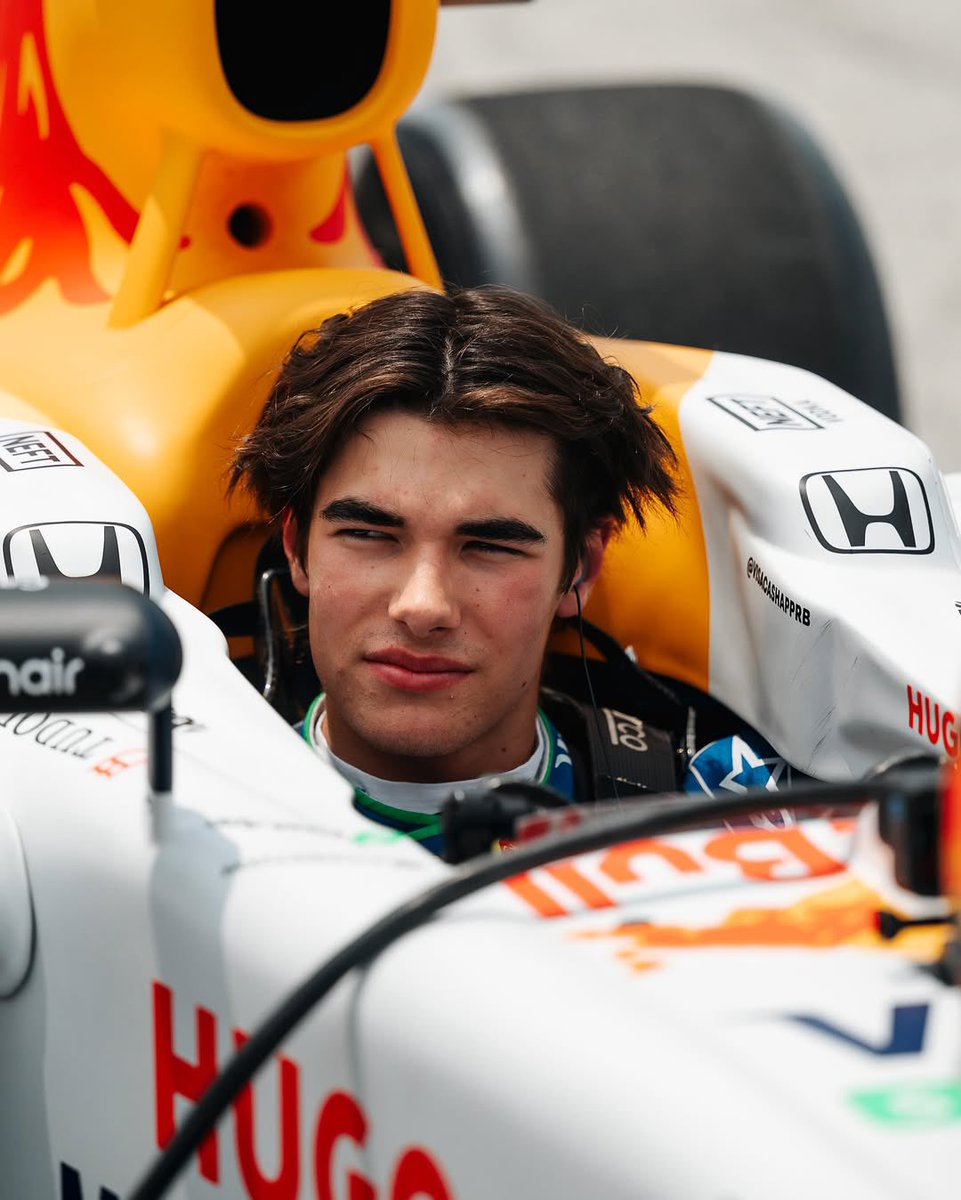 Nikola Tsolov preparing to drive an F1 car for the first time tomorrow at the Red Bull Showrun in Sofia.

#RBJT #F3 #F1
