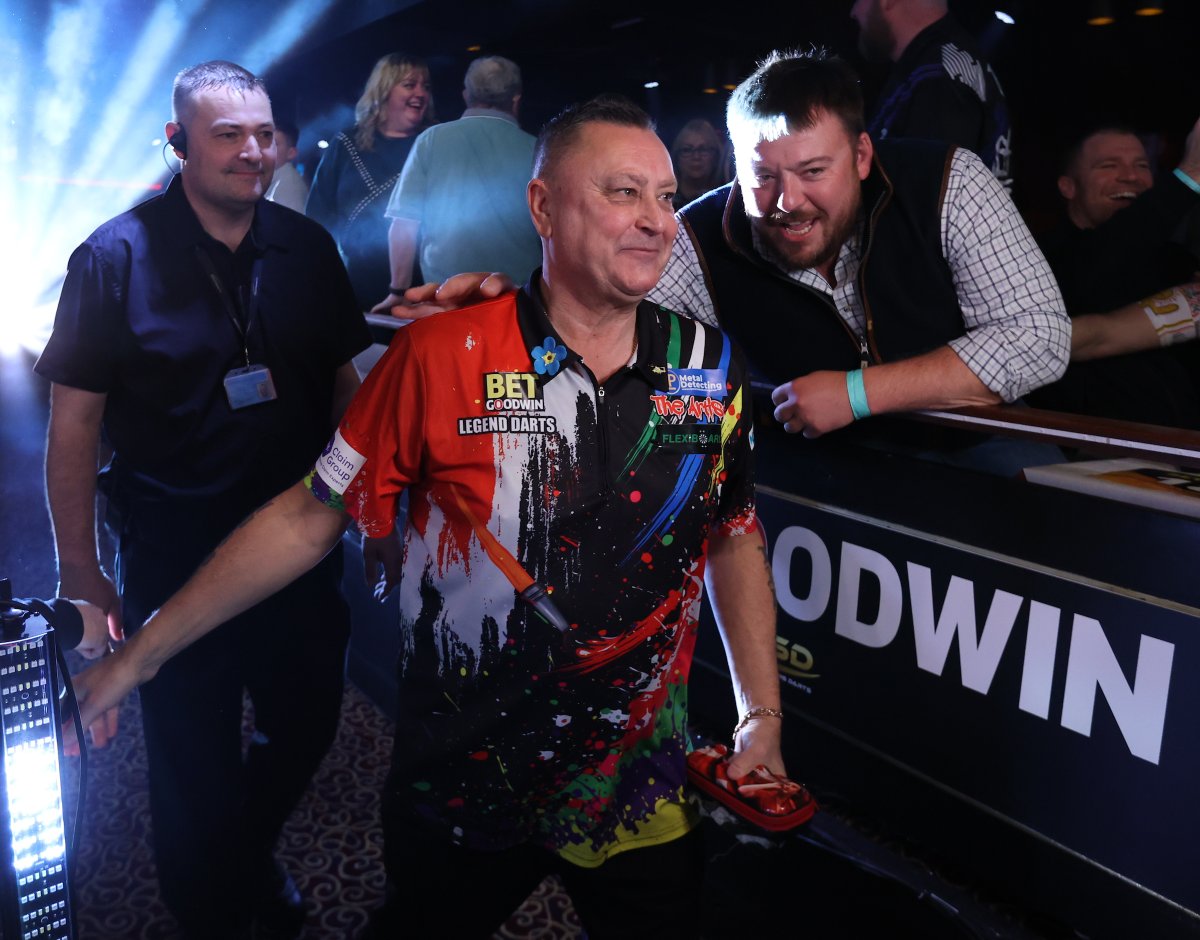 World Seniors Darts can exclusively announce two further players to be included in the upcoming BetGoodwin Champion of Champions.

Richie Burnett and Kevin Painter have accepted invites to the tournament to be held on Sunday 29th June.

Richie is the 1995 BDO World Champion, and