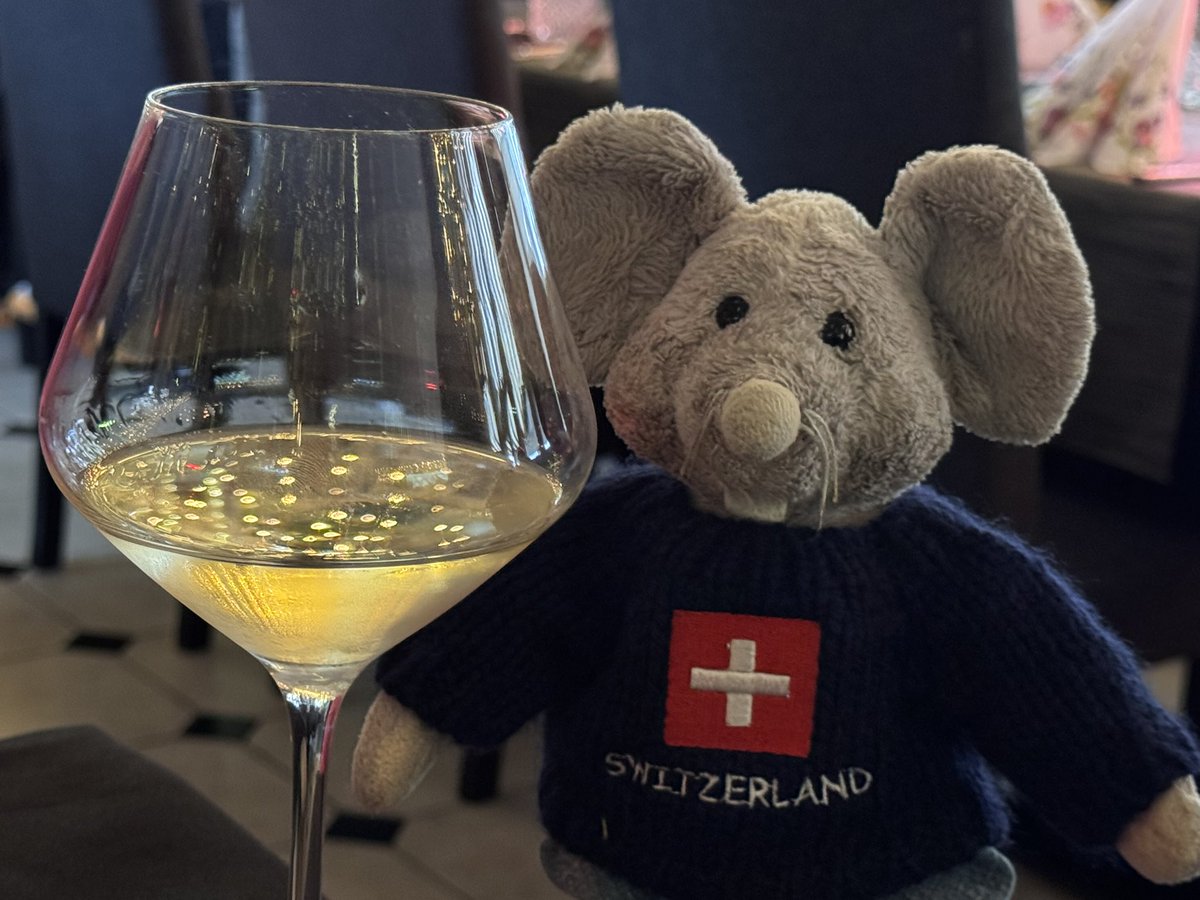 Switzerland - home of Rösti, Raclette and Fondue. 
And one of the best Indian Restaurants this side of India. 
Superb! My third visit. 
#tamarindhill #zurich