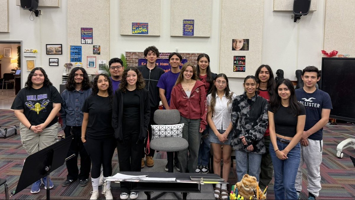 Eastlake Orchestra (@eastlakeorch) on Twitter photo Congratulations to the Orchestra seniors who graduate today!! Good luck to the class of 2025!๐ซถ๐ผ๐งก๐๐<a href="/SISD_FineArts/">SISD Fine Arts</a> <a href="/Eastlake_HS/">Gilbert R . Martinez</a> Congratulations to the Orchestra seniors who graduate today!! Good luck to the class of 2025!๐ซถ๐ผ๐งก๐๐<a href="/SISD_FineArts/">SISD Fine Arts</a> <a href="/Eastlake_HS/">Gilbert R . Martinez</a>