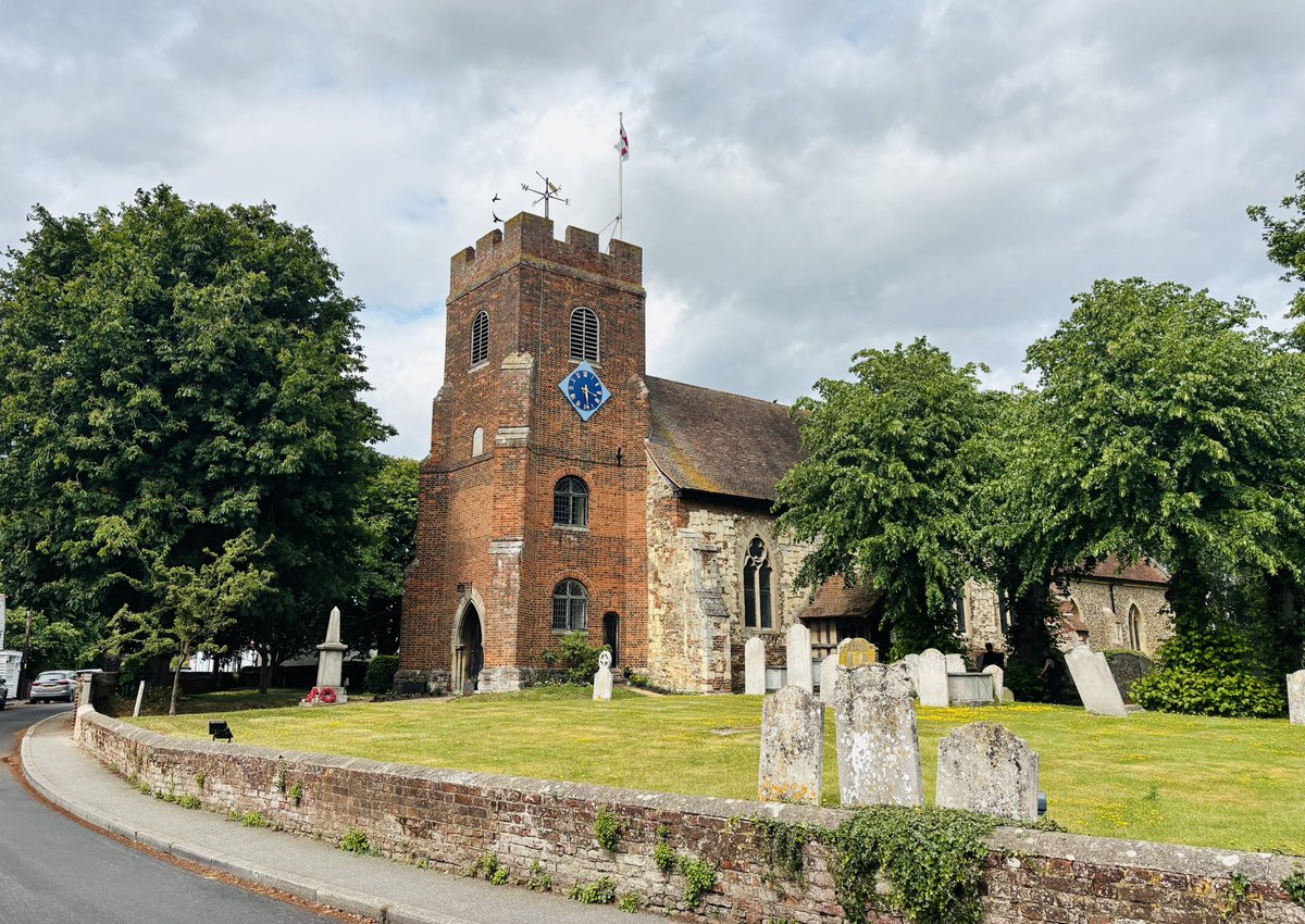 MissCDFarran's tweet image. Lovely 17-mile hike around #Southminster, going to a pretty secluded beach near St Ceddβs. We managed to escape the rain too πππΌββοΈπ₯Ύ